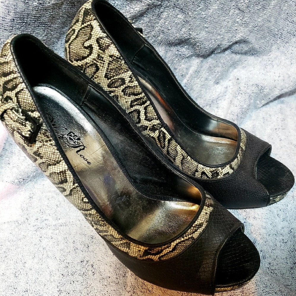 Black snake skin print peep toe heels